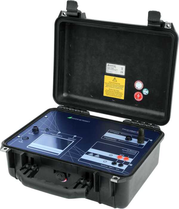 Peak power measuring instrument and characteristic curve tracer for photovoltaic systems